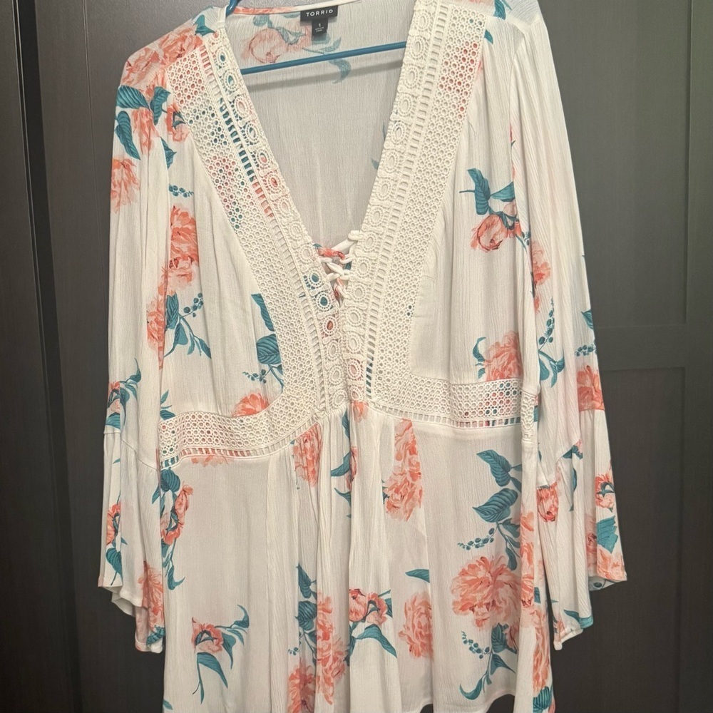 Torrid Floral Lace-Up Blouse - White and Coral​​​